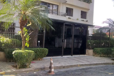 Apartamento à venda com 4 quartos, sendo 2 suítes,  em Jardim Trussardi, São Paulo, SP