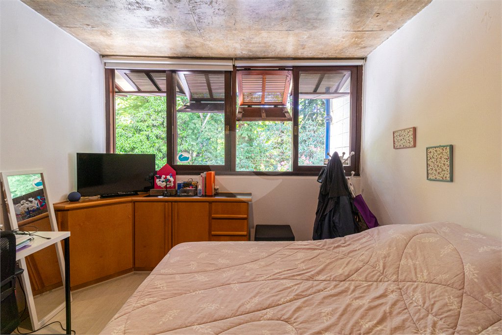 Casa de Vila à venda com 3 quartos, sendo 1 suíte, em Chácara Monte Alegre, São Paulo, SP
