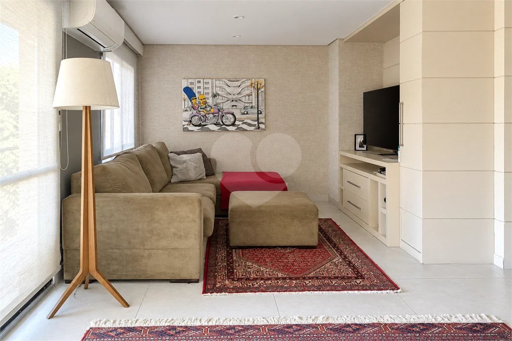 Apartamento com 3 suítes á venda no Condomínio Chácara Alto da Boa Vista, São Paulo - SP