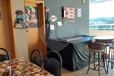 Apartamento à venda com 3 quartos, sendo 1 suíte, em Jardim Maracanã, Valinhos, SP