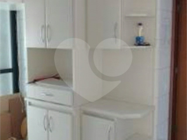 Apartamento à venda com 3 quartos, sendo 1 suíte,  em Santo Amaro, São Paulo, SP