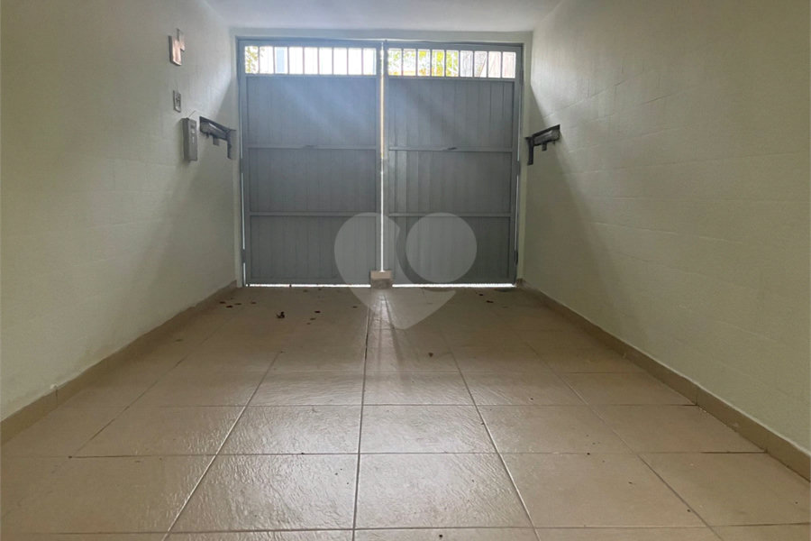 Casa à venda com 4 quartos, sendo 3 suítes, em Jardim França, São Paulo, SP