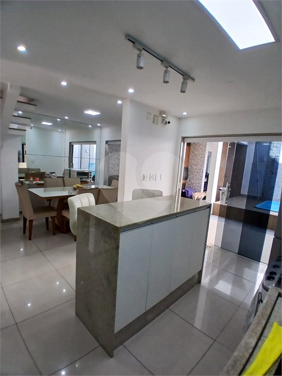 Casa à venda com 4 quartos, sendo 1 suíte, em Campo Grande, Rio de Janeiro, RJ