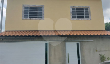 Casa à venda com 4 quartos, sendo 1 suíte, no condomínio Gramado do Mendanha, Rio de Janeiro - RJ