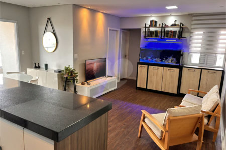Apartamento com 77m² , 2 dormitórios , sendo 1 suíte , 2 vagas de garagem , a venda no bairro Rudge Ramos.