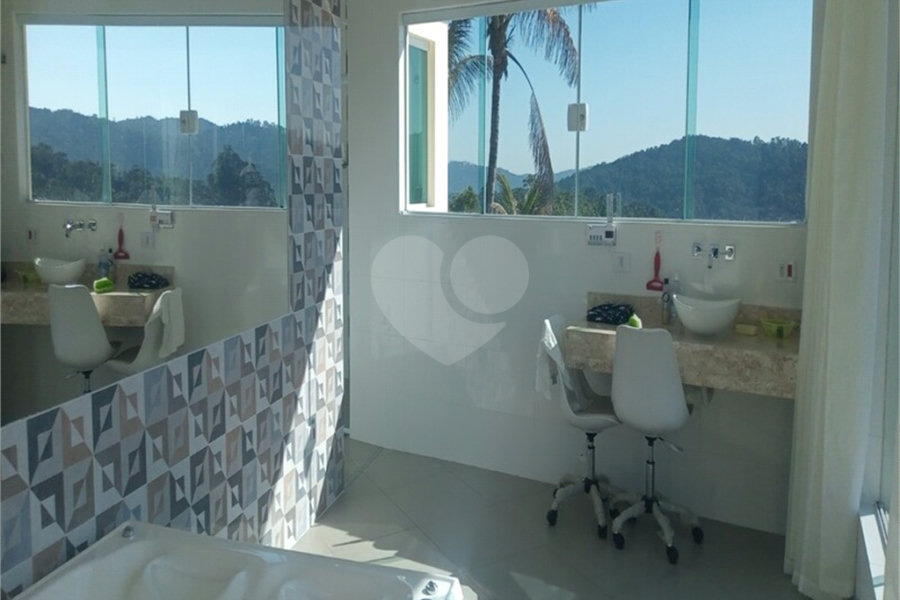 Casa à venda com 5 suítes em Serra da Cantareira, Mairiporã, SP