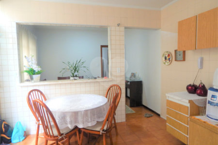 Sobrado à venda com 4 quartos, sendo 1 suíte, em Chácara Santo Antônio (zona Sul), São Paulo, SP