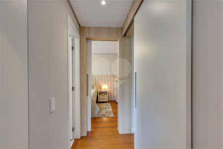 Apartamento à venda com 3 quartos, sendo 2 suítes, em Jardim Marajoara, São Paulo, SP