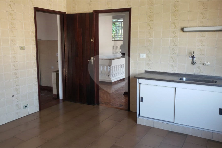 Sobrado à venda com 3 quartos, sendo 1 suíte, em Horto, São Paulo, SP