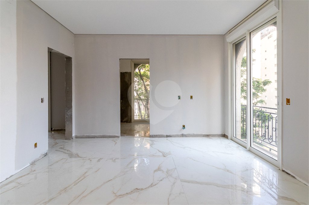 Apartamento à venda com 7 suítes em Santa Cecília, São Paulo, SP