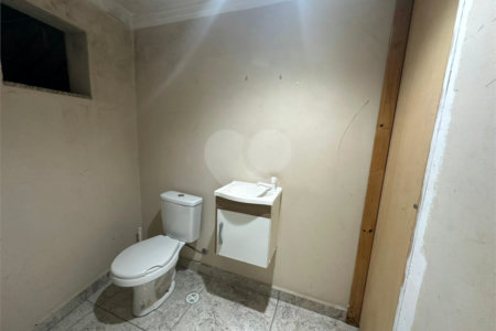 Casa à venda ou para alugar com 3 quartos, sendo 1 suíte,  em Jardim Vivan, São Paulo, SP