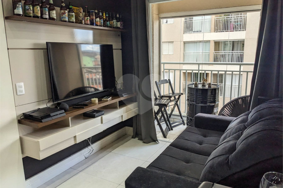 Apartamento à venda com 2 quartos, sendo 1 suíte,  em Jardim Rosa de Franca, Guarulhos, SP