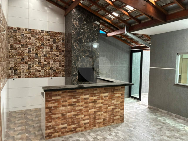 Sobrado à venda com 3 quartos, sendo 1 suíte,  em Vila Maricy, Guarulhos, SP