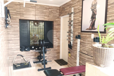 Casa Térrea à venda com 3 quartos, sendo 1 suíte, em Jardim Marisa, São Paulo, SP