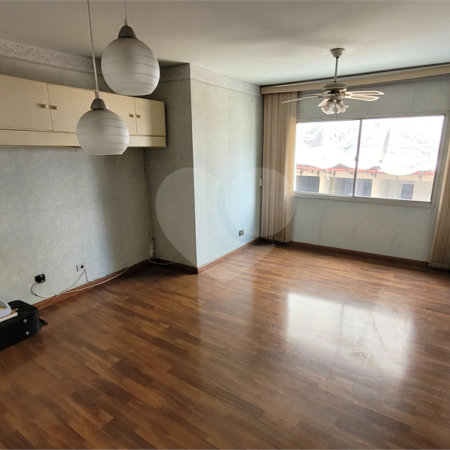 Apartamento à venda com 2 quartos, sendo 1 suíte,  em Vila Mariana, São Paulo, SP