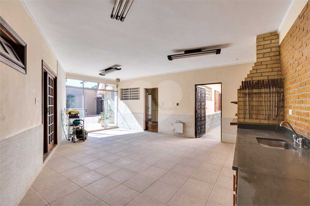 Casa à venda com 4 quartos, sendo 2 suítes, em City Campo Grande, São Paulo, SP