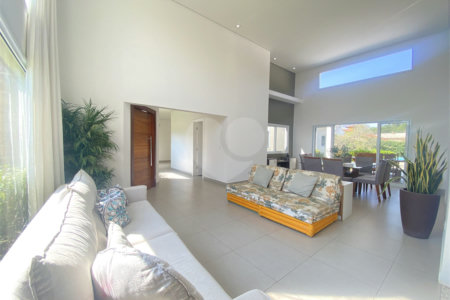 Casa à venda com 6 quartos, sendo 5 suítes, no condomínio Monte Belo, Salto - SP