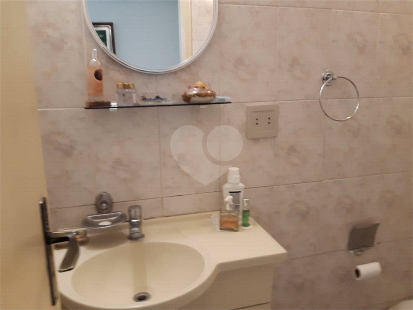 Sobrado à venda com 4 suítes em Santana, São Paulo, SP