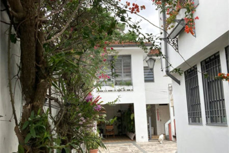 Sobrado à venda ou para alugar com 3 quartos, sendo 1 suíte,  em Parque Colonial, São Paulo, SP