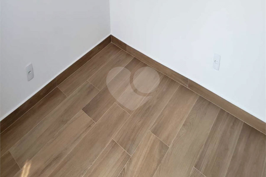 Sobrado à venda com 3 quartos, sendo 1 suíte, em Vila Romero, São Paulo, SP