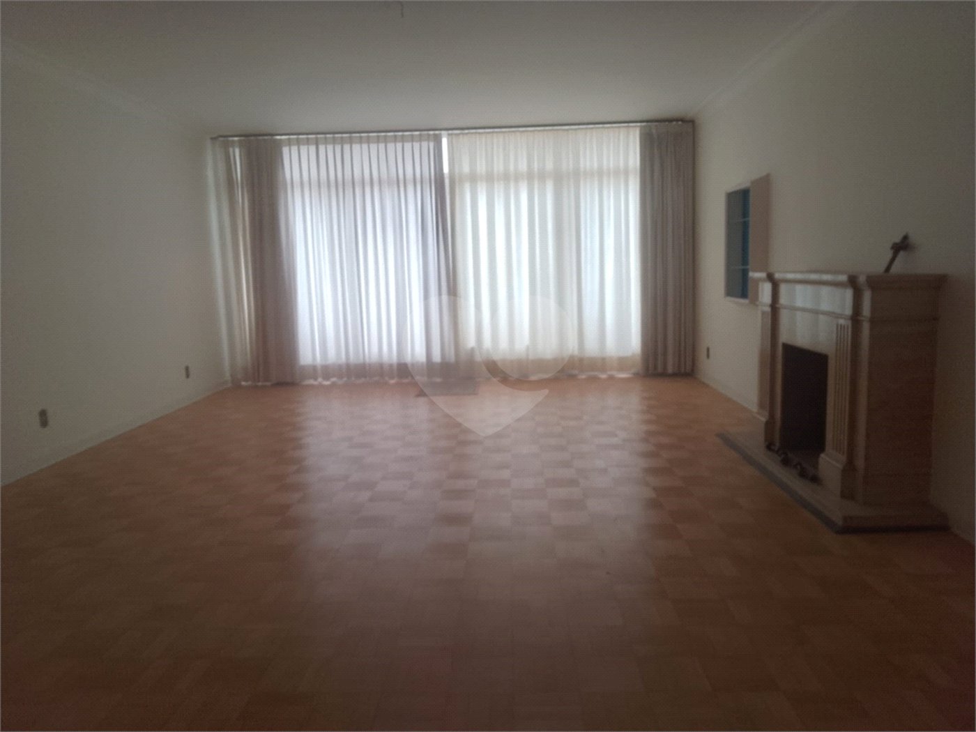 Apartamento à venda com 4 quartos, sendo 1 suíte, em República, São Paulo, SP