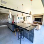 Casa à venda ou para alugar com 4 quartos, sendo 3 suítes,  em Pinheirinho Ii, Itu, SP