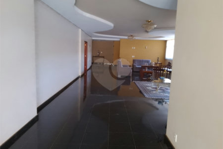 Apartamento à venda com 3 quartos, sendo 1 suíte, no Centro, Araraquara, SP