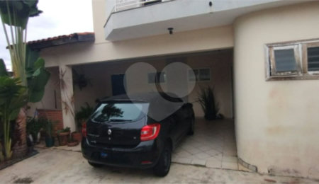Casa à venda com 4 quartos, sendo 1 suíte,  em Jardim Guadalajara, Sorocaba, SP