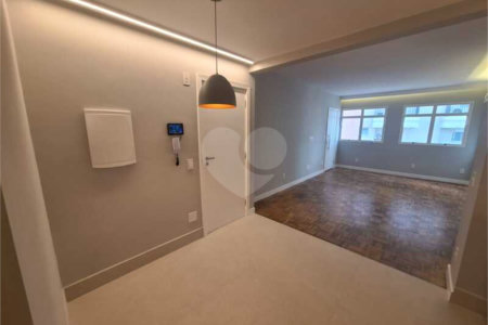 Apartamento à venda com 3 quartos, sendo 1 suíte, em Itaim Bibi, São Paulo, SP