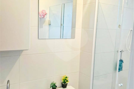 Apartamento à venda com 2 quartos em Vila Zat, São Paulo, SP