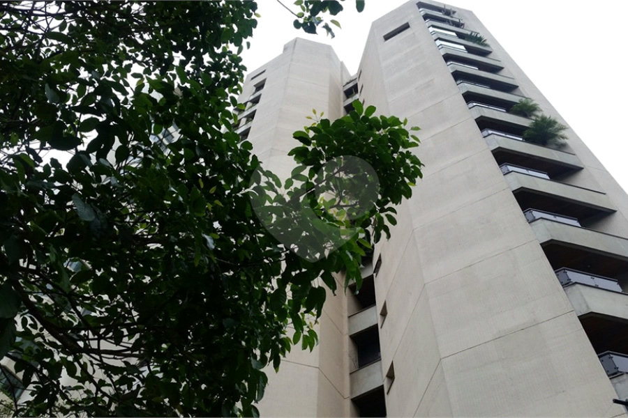 Apartamento à venda com 4 quartos, sendo 3 suítes, em Morumbi, São Paulo, SP