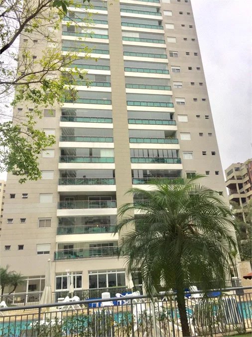 Apartamento à venda com 3 suítes em Vila Andrade, São Paulo, SP