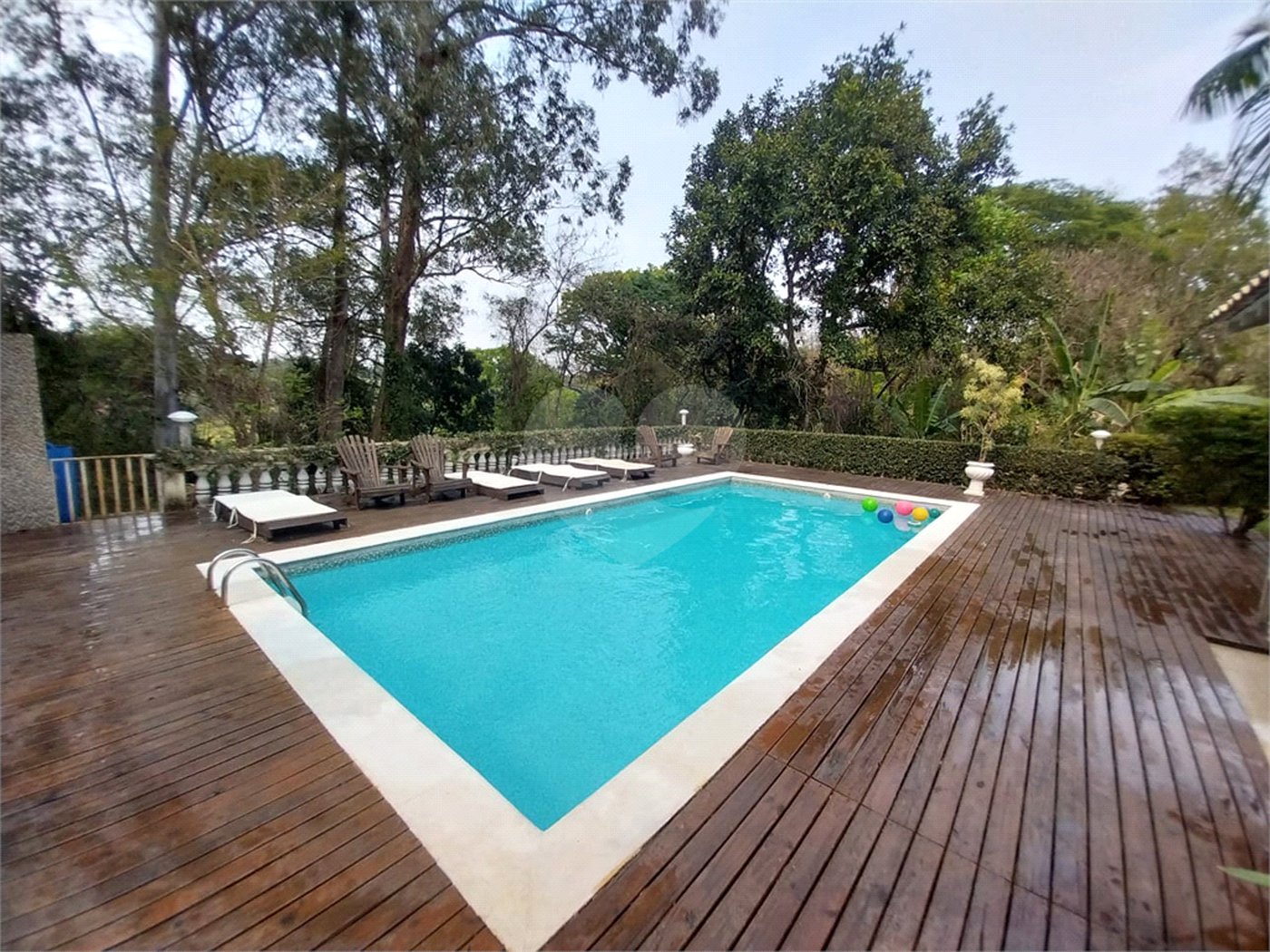 Chácara à venda ou para alugar com 3 quartos, sendo 1 suíte, em Chácaras Polozzi, Louveira, SP