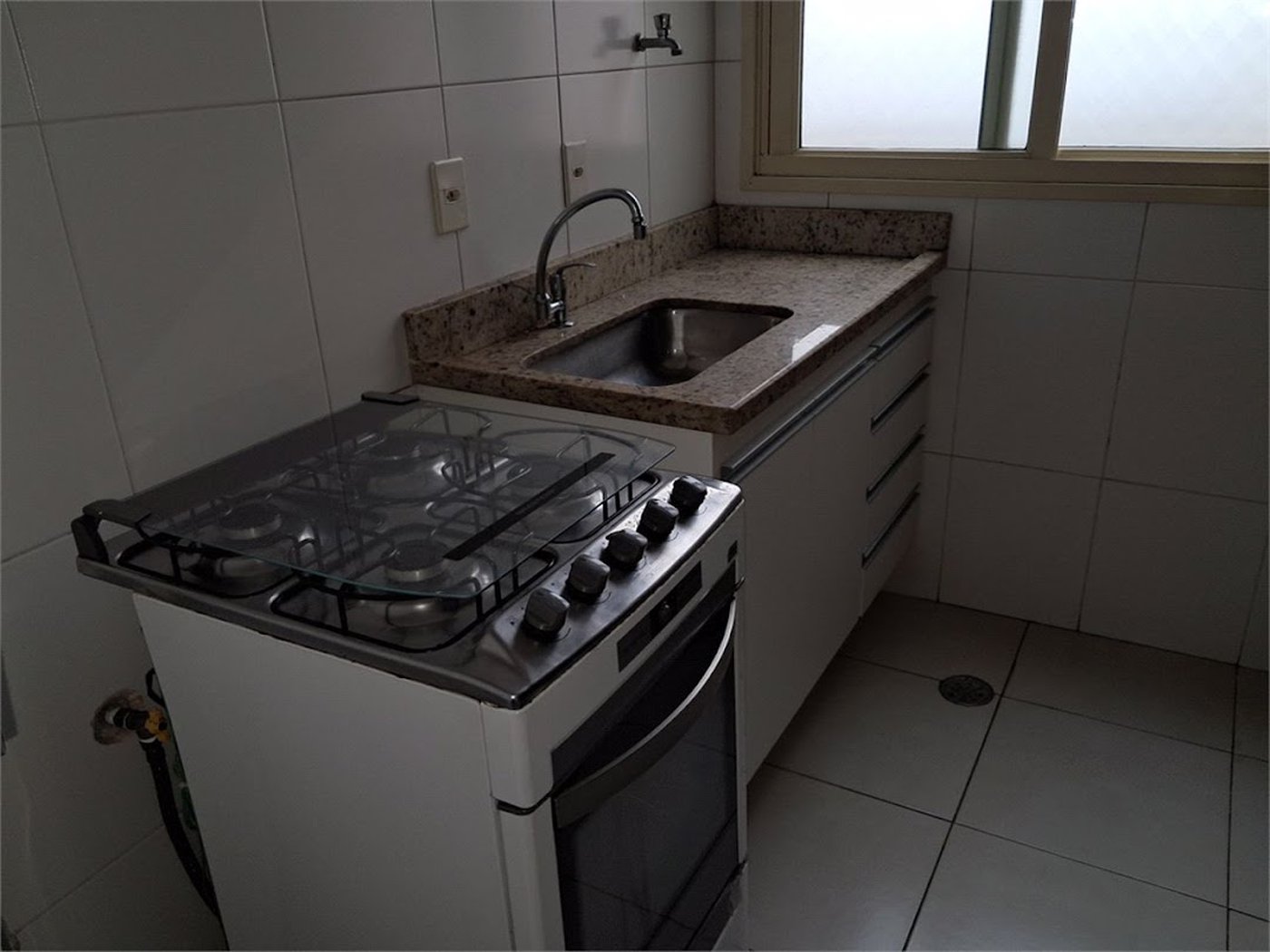 Apartamento Residencial à venda, Gonzaga, Santos - AP0761.