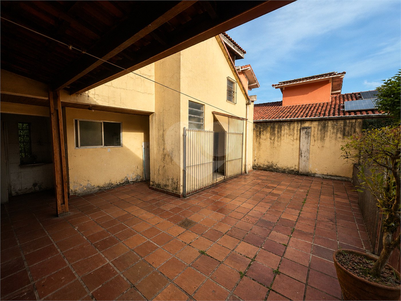 Casa de Vila à venda com 4 quartos, sendo 1 suíte, em Cupecê, São Paulo, SP