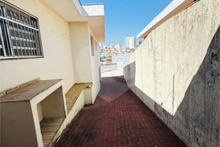 Casa à venda com 4 quartos, sendo 2 suítes,  em Vila Galvão, Guarulhos, SP