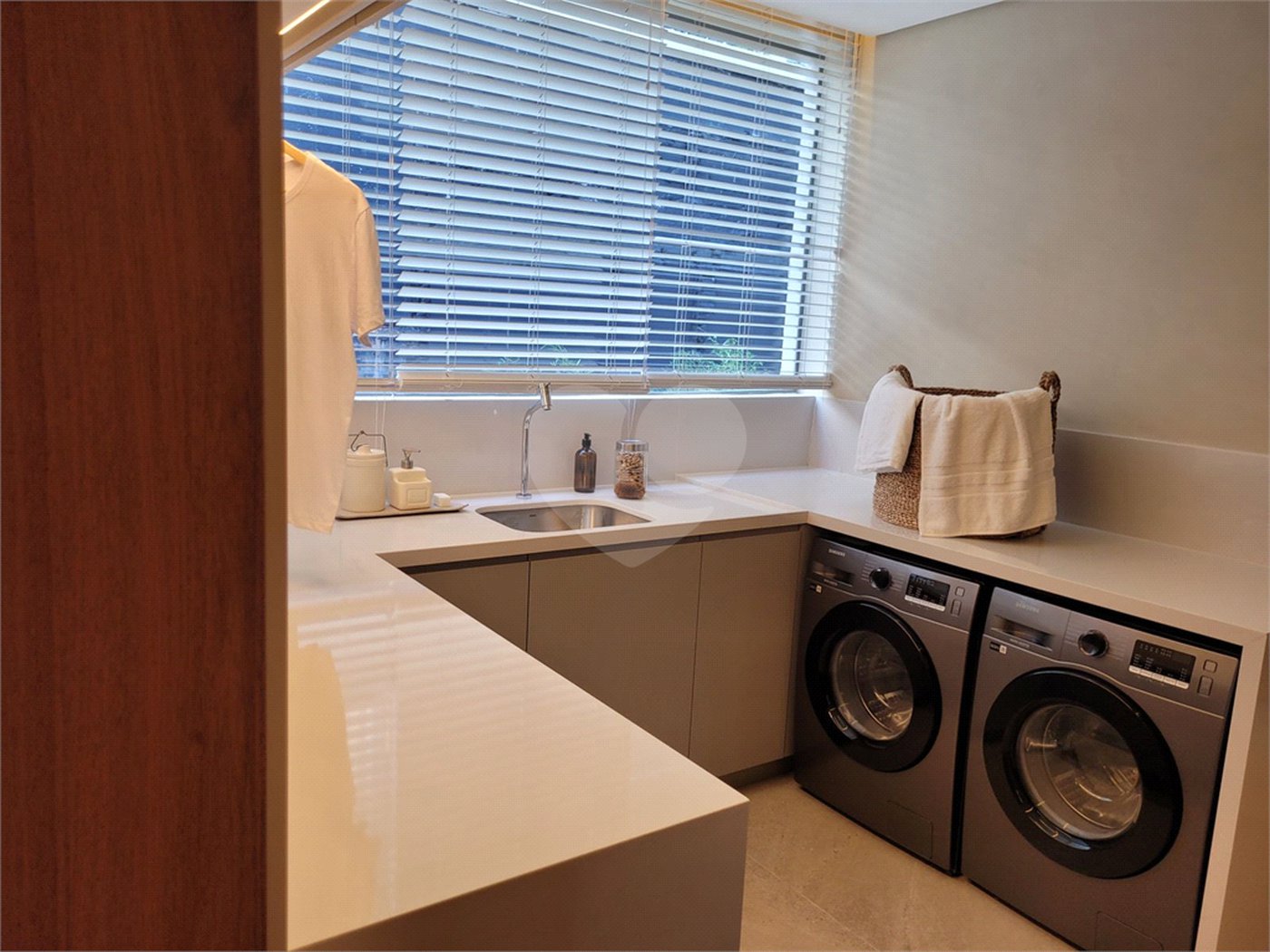 Apartamento à venda com 4 suítes em Vila Madalena, São Paulo, SP