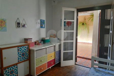 Casa à venda com 4 quartos, sendo 1 suíte,  em Parque Continental, São Paulo, SP