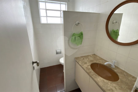 Sobrado à venda com 3 quartos, sendo 1 suíte, em Brooklin Velho, São Paulo, SP