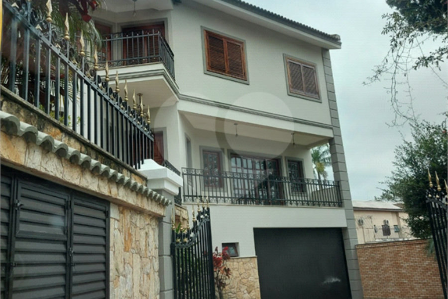 Sobrado para alugar com 3 suítes em Tremembé, São Paulo, SP