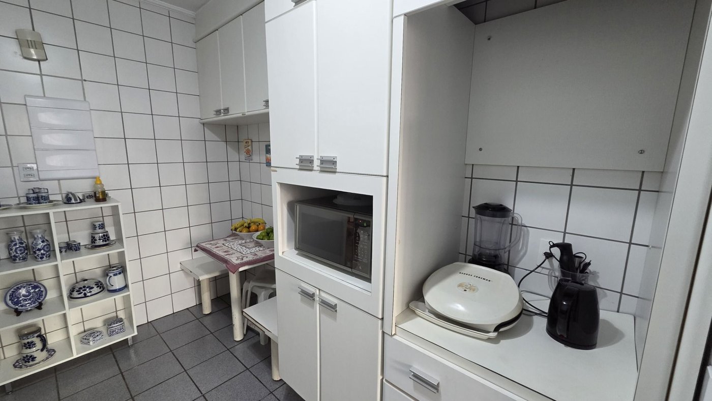 Apartamento com 3 dormitórios à venda, 187 m² por R$ 1.350.000,00 - Gonzaga - Santos/SP