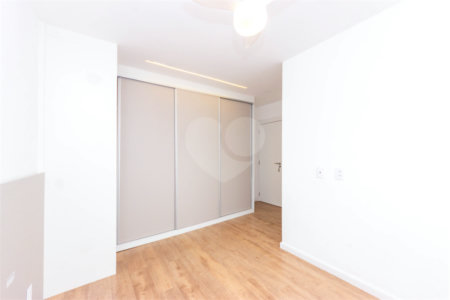 Apartamento à venda com 3 quartos, sendo 1 suíte,  em Vila Cruzeiro, São Paulo, SP