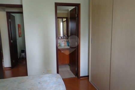 Apartamento à venda com 3 quartos, sendo 1 suíte, em Jardim Londrina, São Paulo, SP
