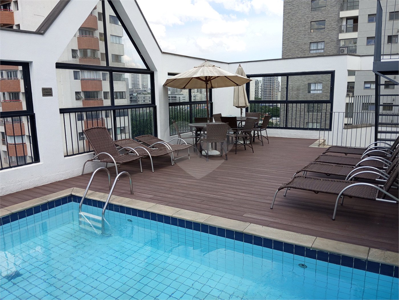 Apartamento à venda com 2 quartos, sendo 1 suíte,  em Brooklin Paulista, São Paulo, SP