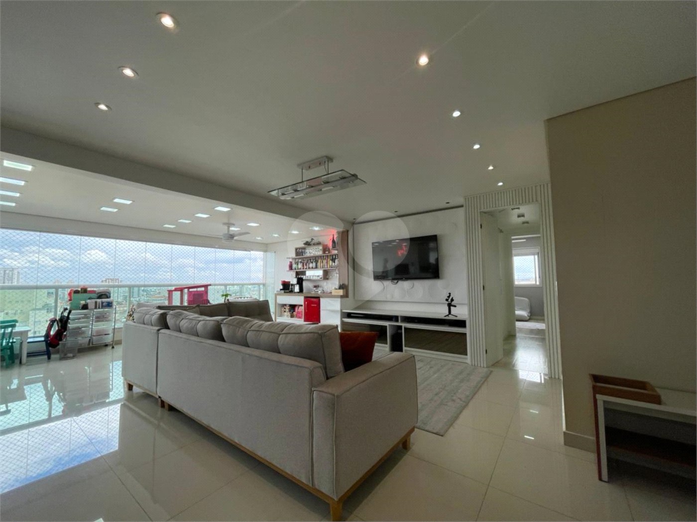Apartamento à venda com 3 suítes em Santa Teresinha, São Paulo, SP