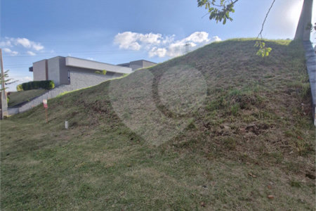 Terreno à venda no condomínio Residencial Campo de Toscana, Vinhedo - SP