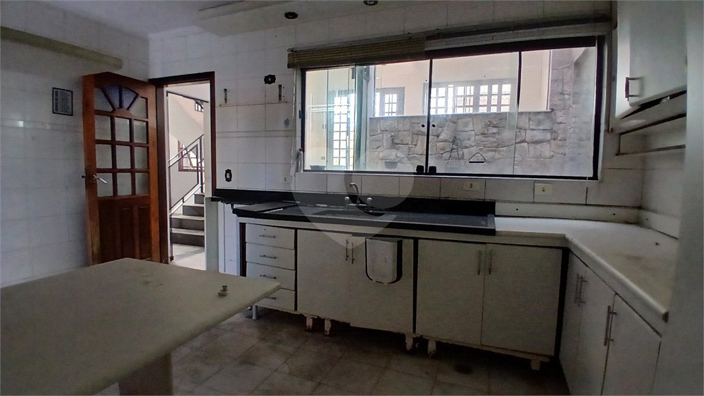 Sobrado à venda com 4 quartos, sendo 1 suíte, em Santana, São Paulo, SP