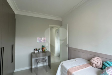 Apartamento à venda com 3 suítes em Jardim Prudência, São Paulo, SP
