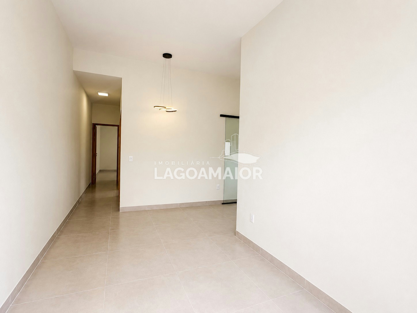 Casa à venda com 2 quartos, sendo 1 suíte, em Vila Nova, Três Lagoas - MS