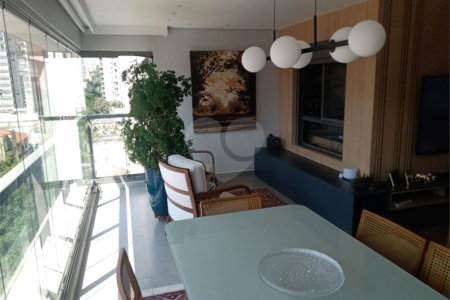 Apartamento à venda com 3 quartos, sendo 2 suítes, em Perdizes, São Paulo, SP